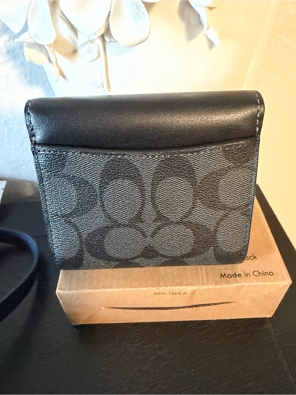 NWT Coach Black Signature Trifold Wallet with Silver Logo - Picture 4 of 12